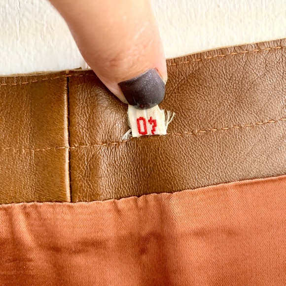 ✨SOLD✨ Amazing 1960s Vintage Caramel Leather Mini - Picture 7 of 9